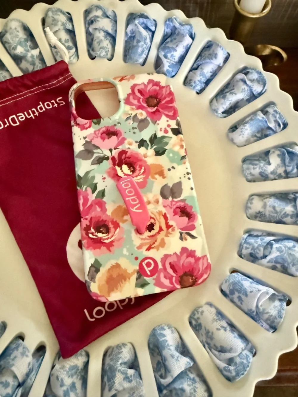 Loopy iPhone 14 Plus Peonies